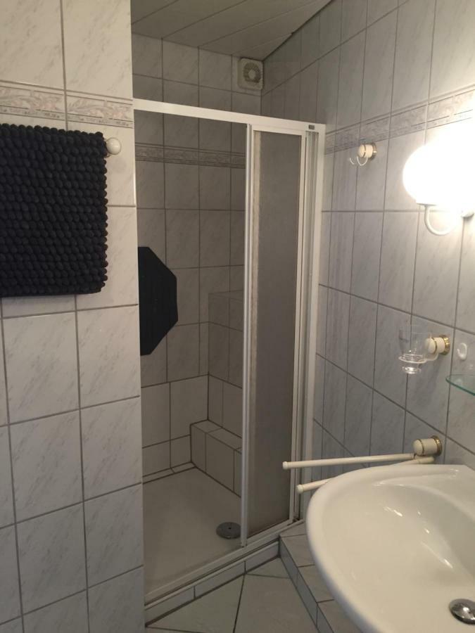 Apartment Am Park Tönisvorst Екстериор снимка